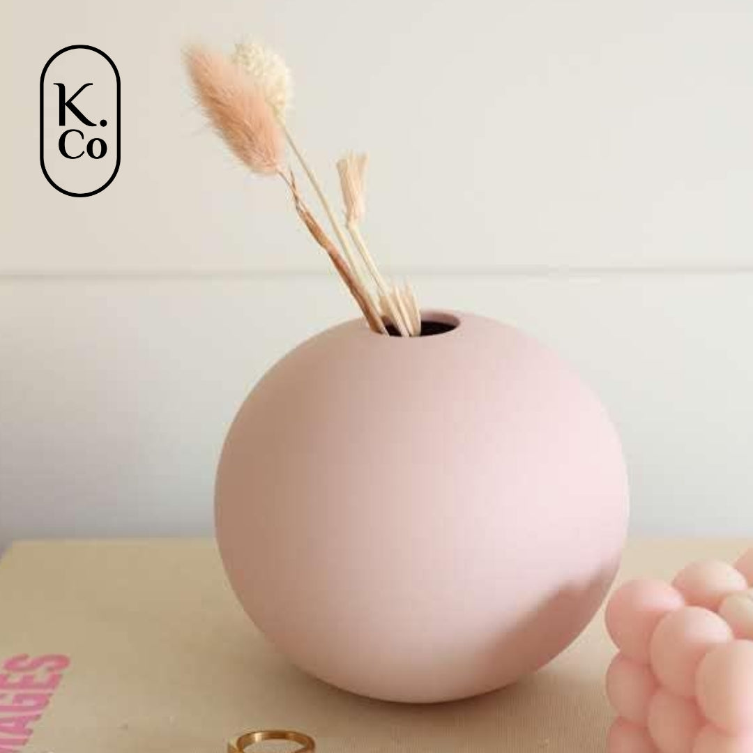 Cooee vase