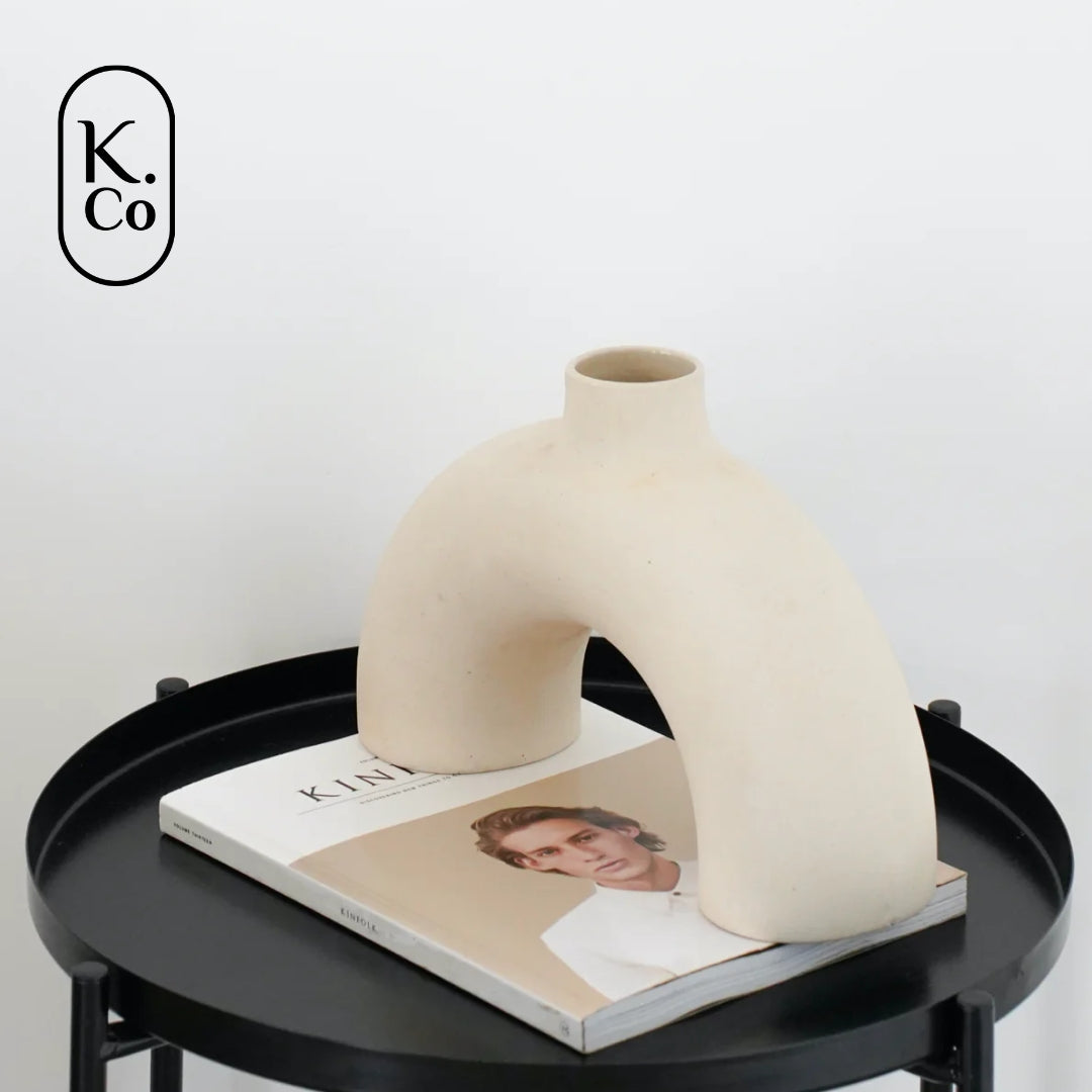 Half donut vase