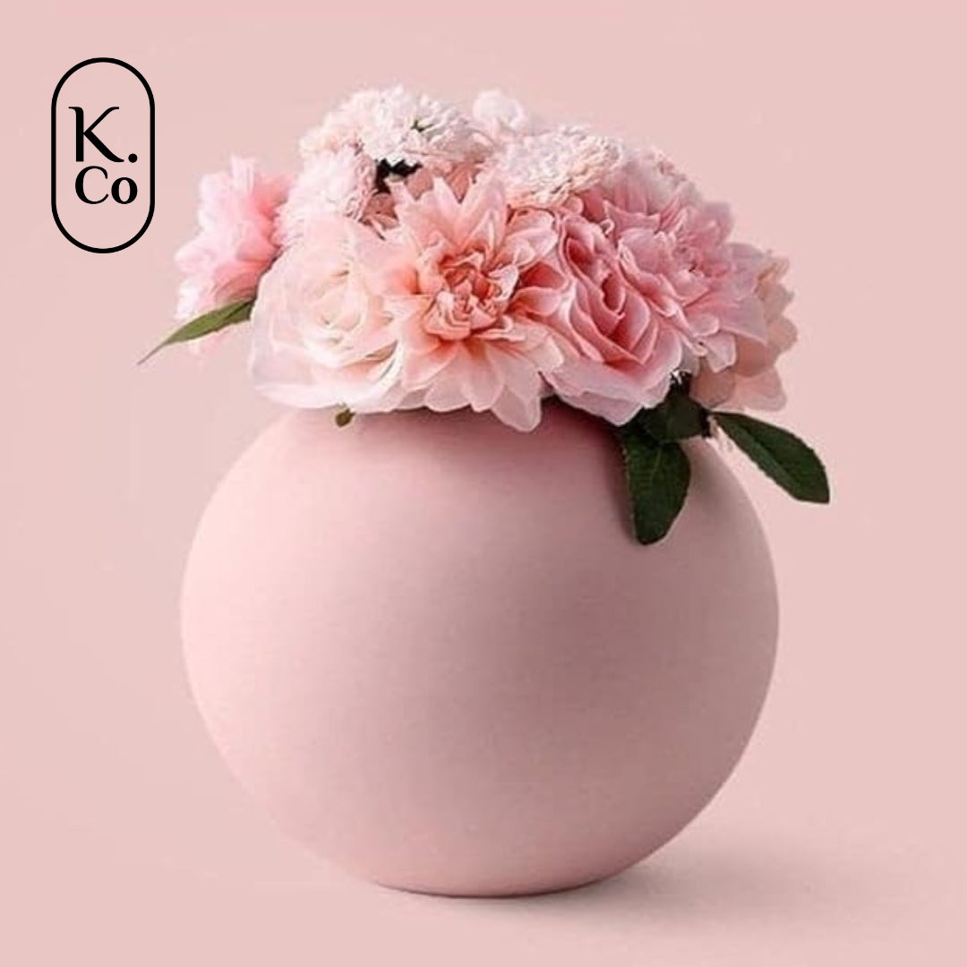 Cooee vase