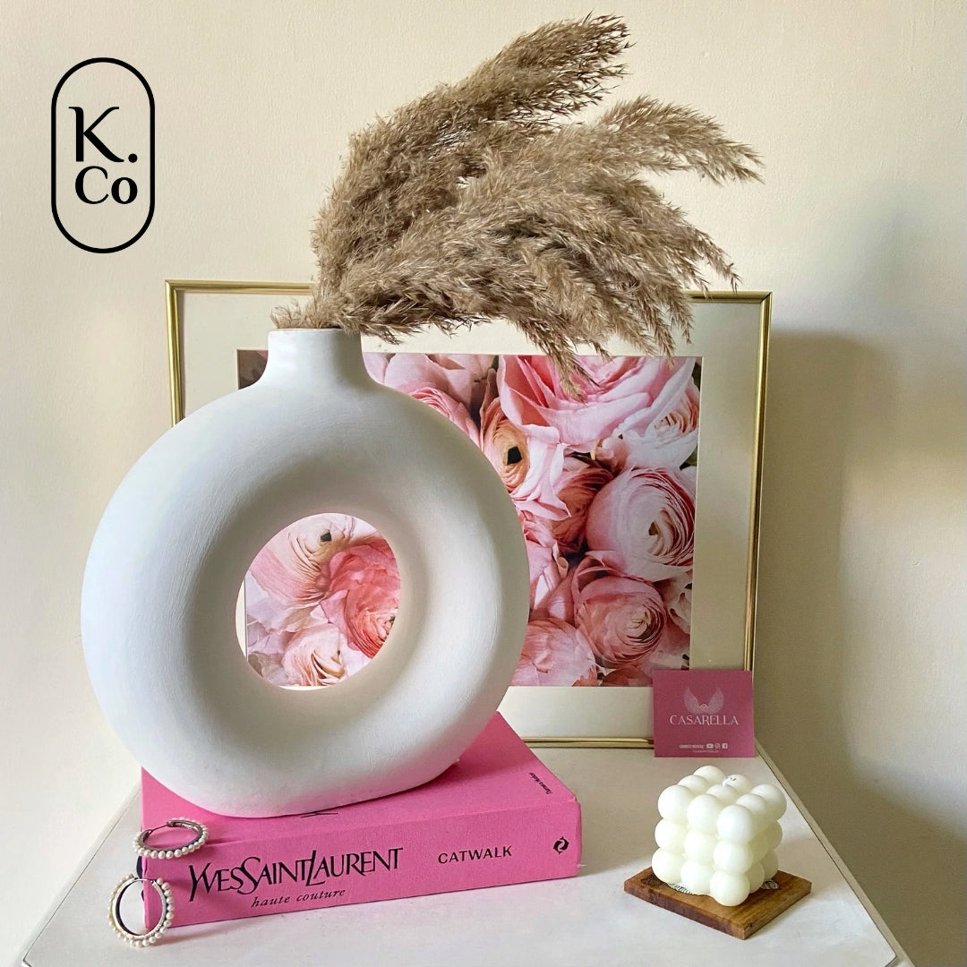 Donut vase
