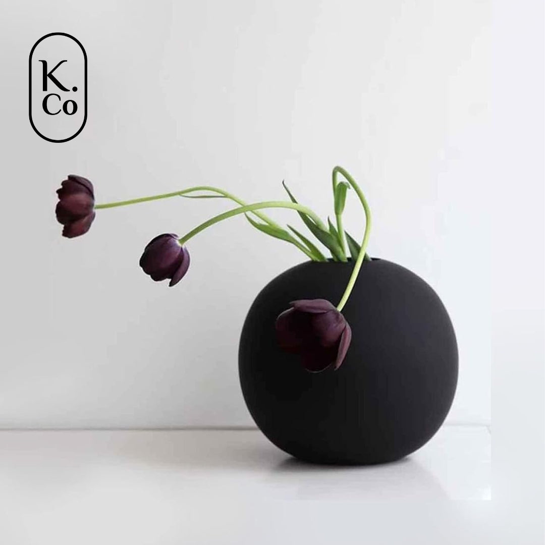 Cooee vase