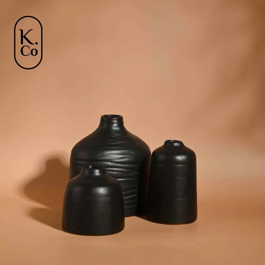 Akai vase