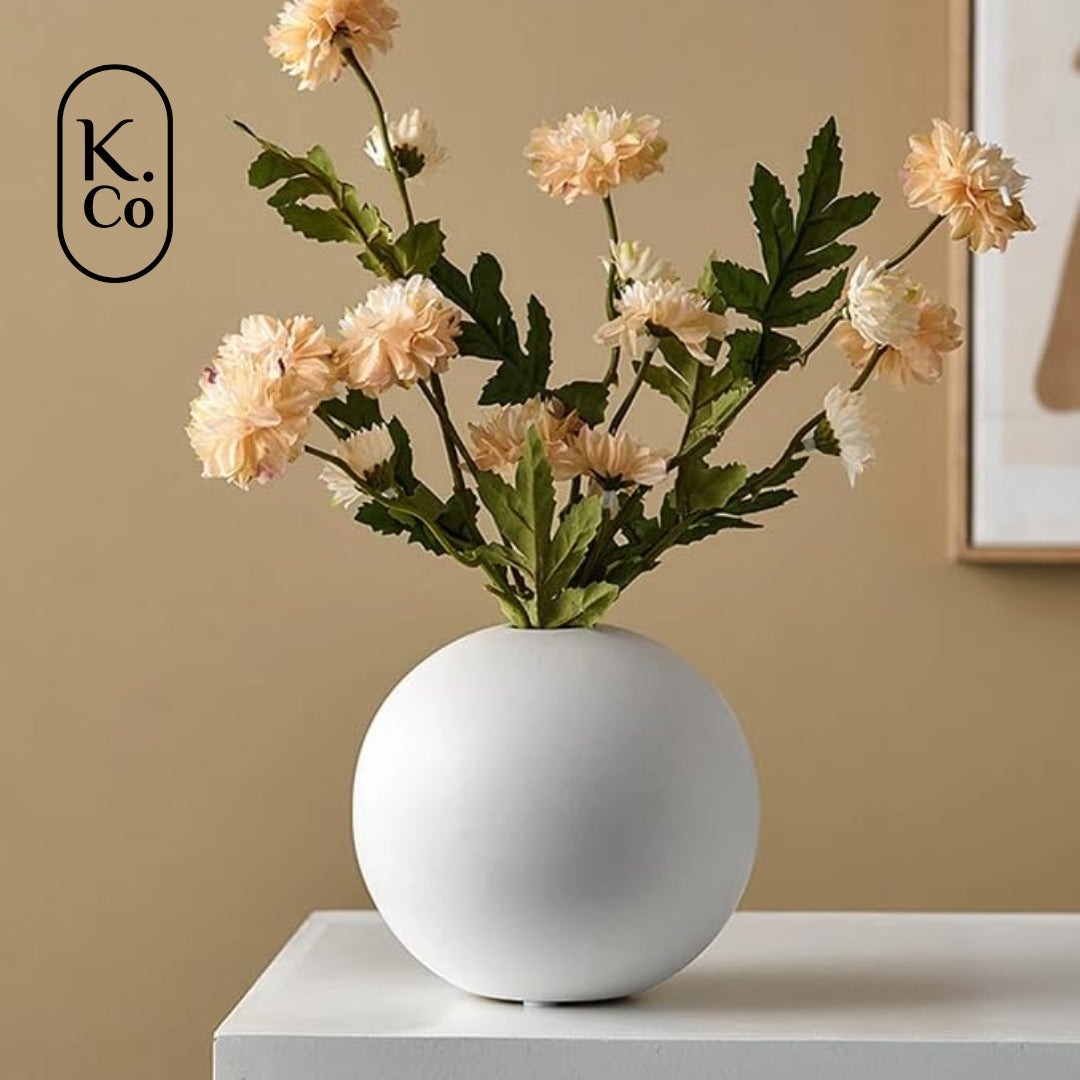 Cooee vase