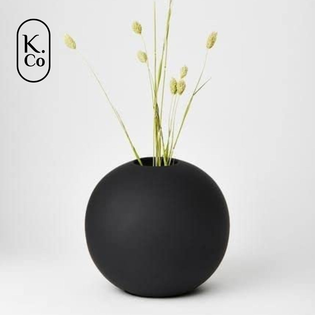 Cooee vase