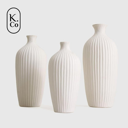 Saroi vase