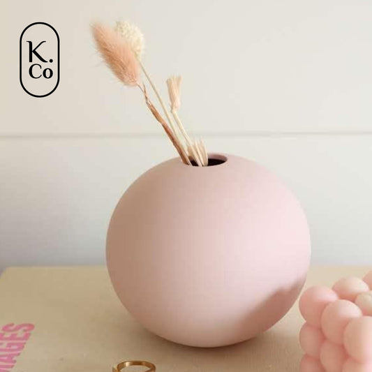 Cooee vase