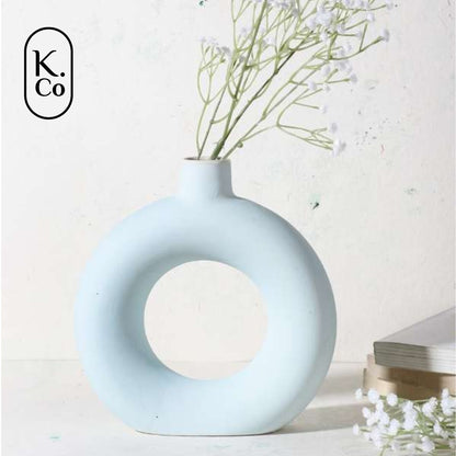 Donut vase