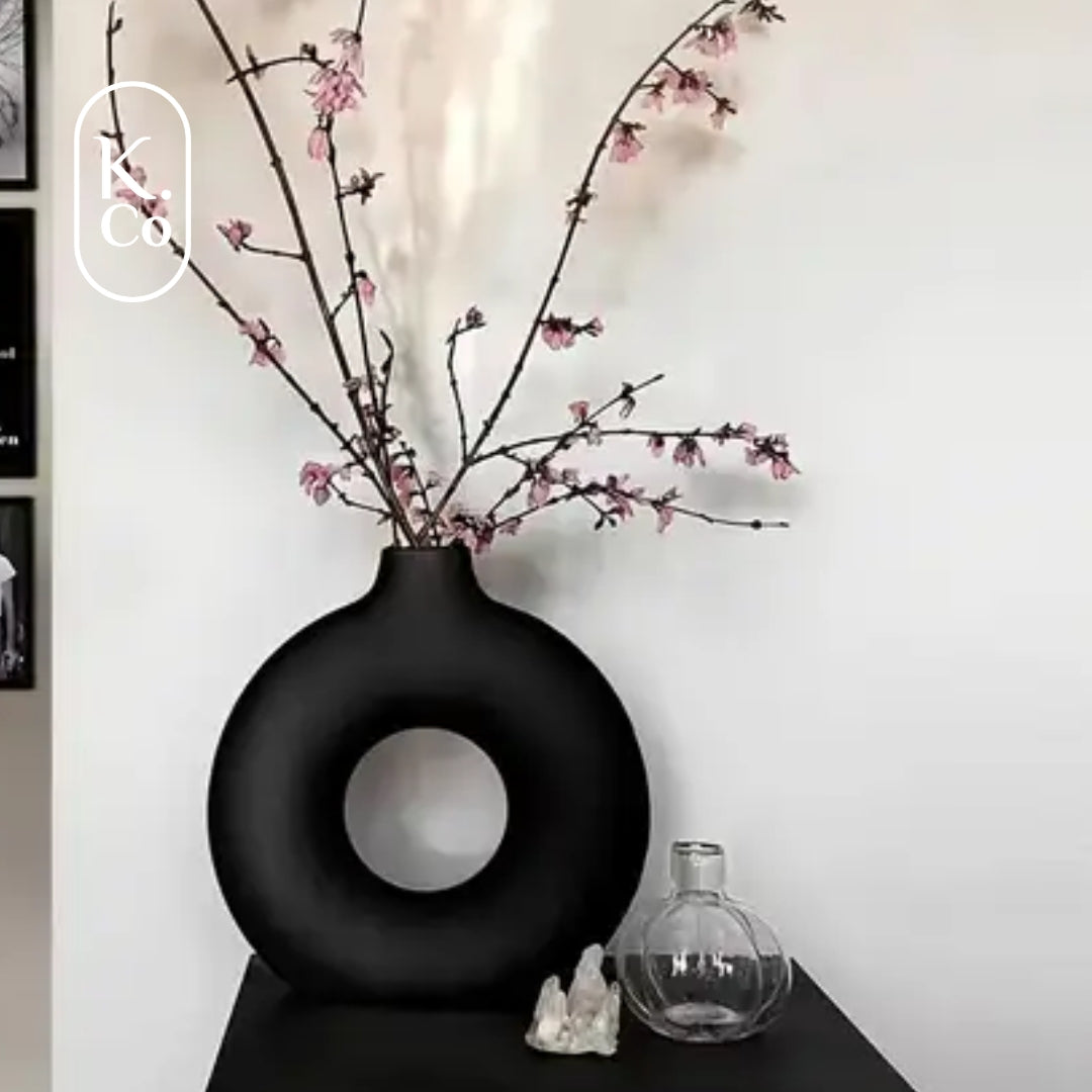 Donut vase