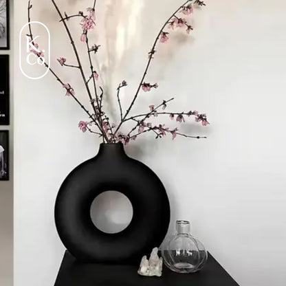 Donut vase